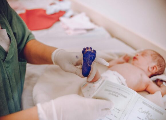 Fisioterapia neonatal: como o cuidado fisioterapêutico ajuda a aliviar a dor do bebê na UTI