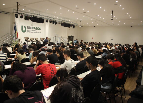 Alunos do UNIFAGOC realizam Teste de Progresso Institucional