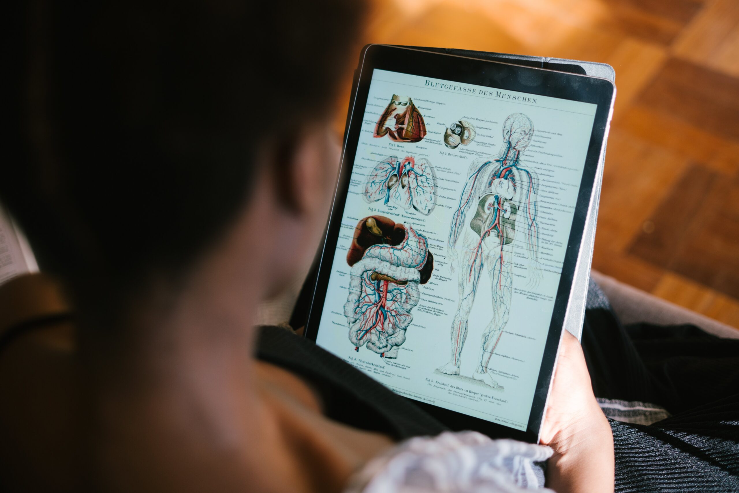 Tem diploma na área da saúde? Saiba como sua formação pode ajudar no curso de Medicina