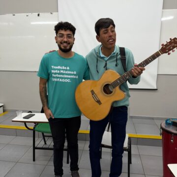Curso de Psicologia do UNIFAGOC promove aula sobre inclusão com participação de convidado especial