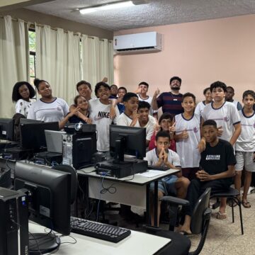 Projeto de extensão conecta estudantes do UNIFAGOC e Escola Estadual para democratizar a tecnologia