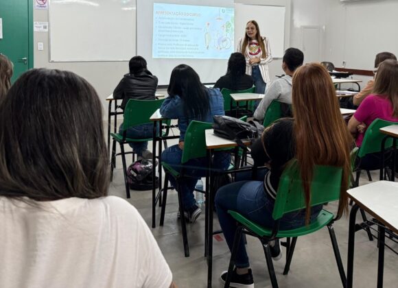 Nova turma da pós em Educação Especial Inclusiva tem início com encontro presencial no UNIFAGOC