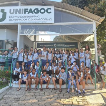 UNIFAGOC recebe alunos do CAIC de Ubá para experiência acadêmica