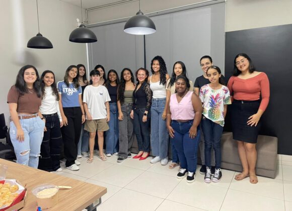 Estudantes de Computação do UNIFAGOC celebram o Dia de Ada Lovelace com bate-papo internacional