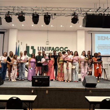 Enfermagem e Fisioterapia UNIFAGOC promovem ação do Outubro Rosa voltada aos colaboradores