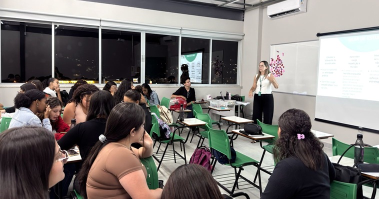 NAE promove oficina sobre planejamento e organização de estudos para 1º período de Pedagogia