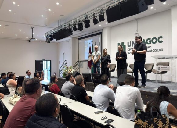 UNIFAGOC recebe reunião do CRO-MG para apoio a dentistas afetados pelas enchentes em Ubá