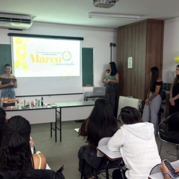 Fisioterapia do UNIFAGOC promove encontro em alusão ao Março Amarelo com foco na conscientização sobre endometriose