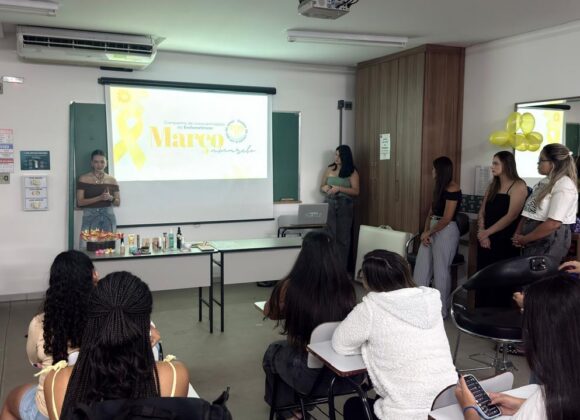 Fisioterapia do UNIFAGOC promove encontro em alusão ao Março Amarelo com foco na conscientização sobre endometriose