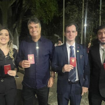 Egressos do UNIFAGOC recebem carteira da OAB em solenidade realizada no dia 22 de abril