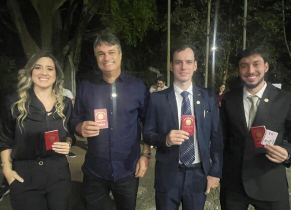 Egressos do UNIFAGOC recebem carteira da OAB em solenidade realizada no dia 22 de abril