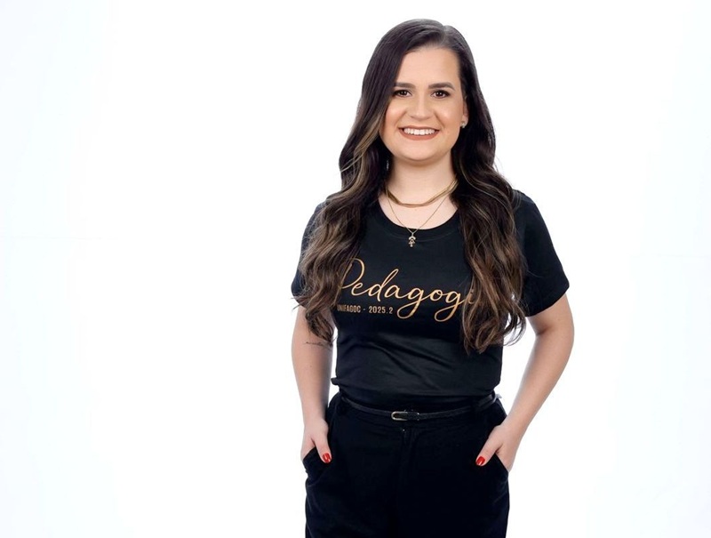 Trajetória em destaque: egressa da Pedagogia UNIFAGOC é aprovada em concurso público e processo seletivo ainda na graduação