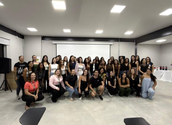 UNIFAGOC realiza Integra do curso de Estética e Cosmética Semipresencial com atividades práticas e acolhimento aos alunos