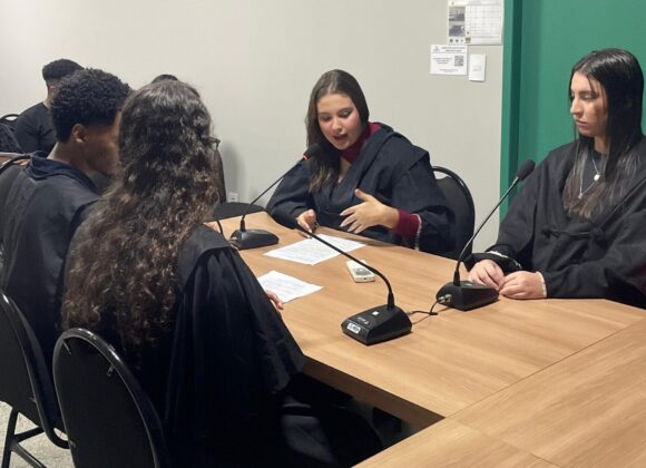Alunos de Direito do UNIFAGOC participam de primeira experiência com audiências simuladas no NPJ
