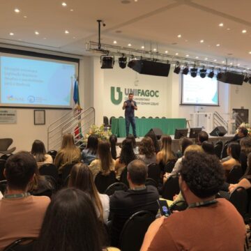UNIFAGOC reúne professores para encontro de preparação para o segundo semestre