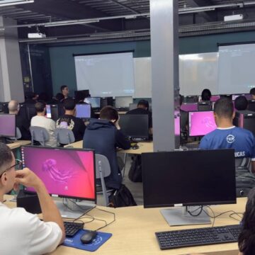 Linux Day reúne estudantes para compartilhar conhecimentos sobre tecnologia e software livre no UNIFAGOC