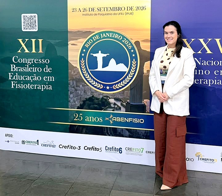 Diretora da Fisioterapia UNIFAGOC participa de Congresso nacional sobre educação na área
