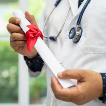 Segunda graduação em Medicina: como funciona o aproveitamento de disciplinas para profissionais da saúde?