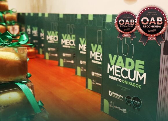 UNIFAGOC realiza cerimônia inédita de entrega do Vade Mecum para estudantes de Direito