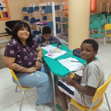 Projeto de Extensão da Pedagogia leva incentivo à leitura para escola da rede municipal